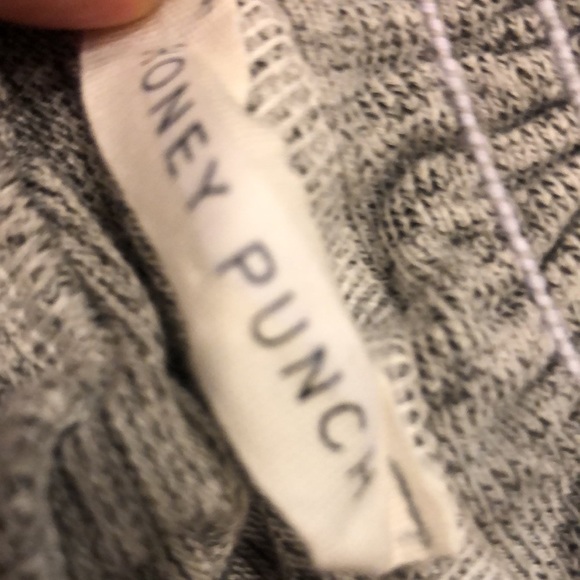 Honey Punch off the shoulder long sleeve gray sweater size small - Picture 5 of 6